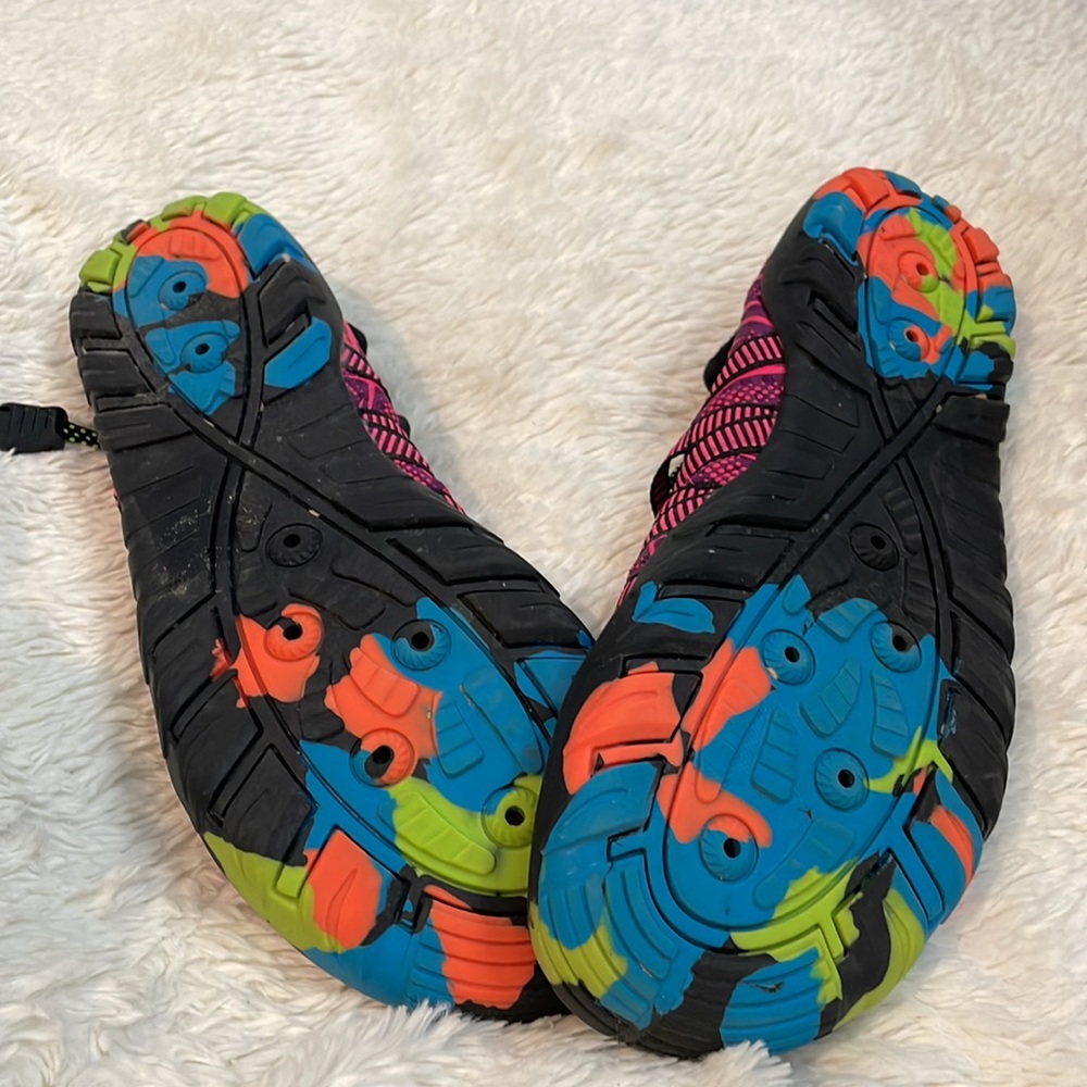 Pink Running Shoes - Picture 2 of 5
